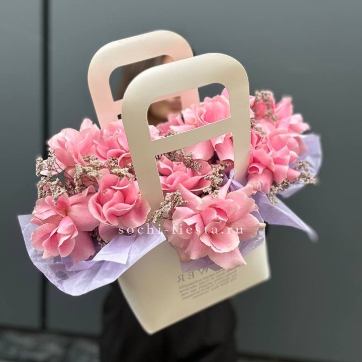 Сумочка розовых роз "Плинки" в Новокузнецке