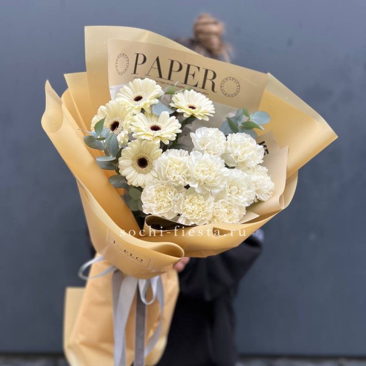  Букет с диантусами и герберами в Новокузнецке