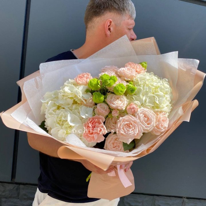 Авторский букет "Нежный крем" в Новокузнецке