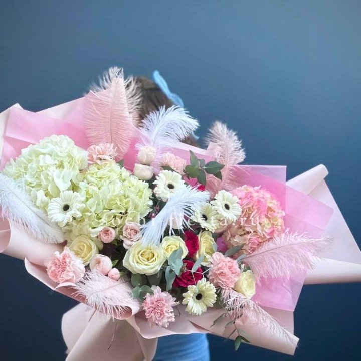 Дизайнерский букет "Валенсия-3" в Новокузнецке