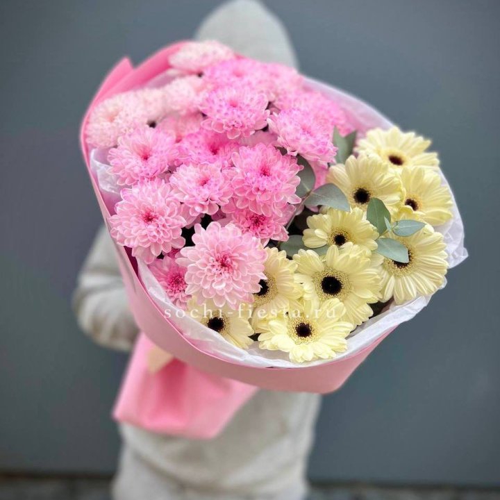 Дуо хризантем и гербер в Новокузнецке