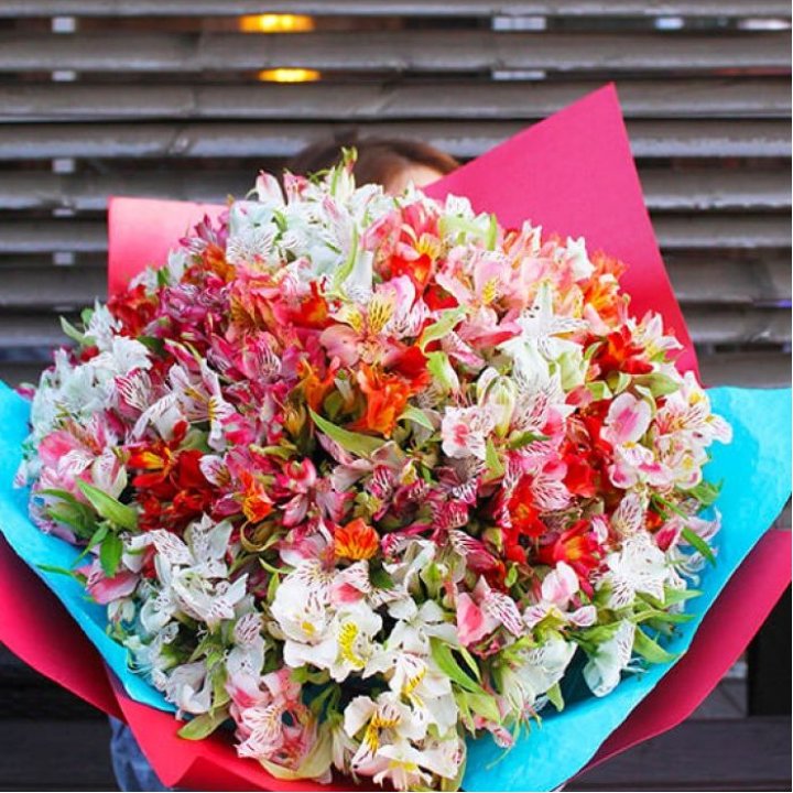 101 альстромерия в Новокузнецке