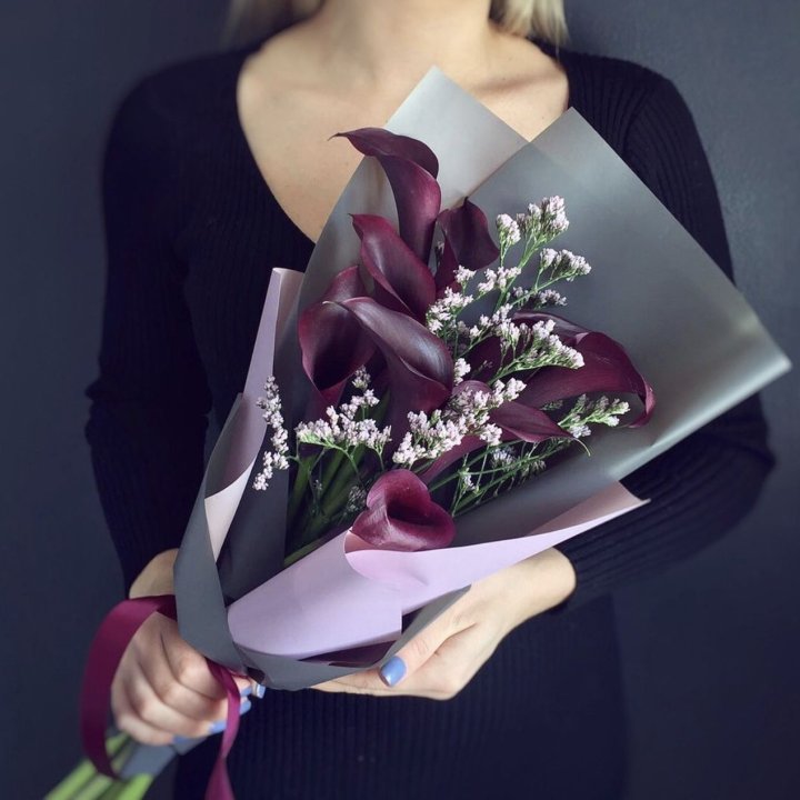 Букет фиолетовых калл в Новокузнецке