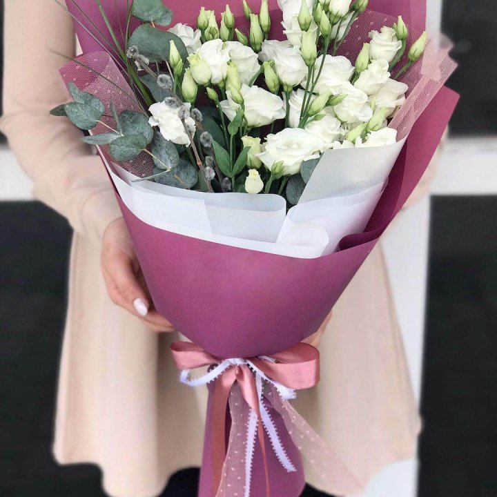 Эустомы с эвкалиптом в Новокузнецке