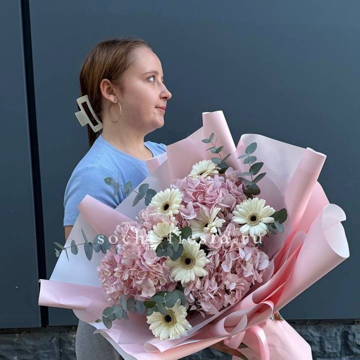 Букет "Знак любви" в Новокузнецке