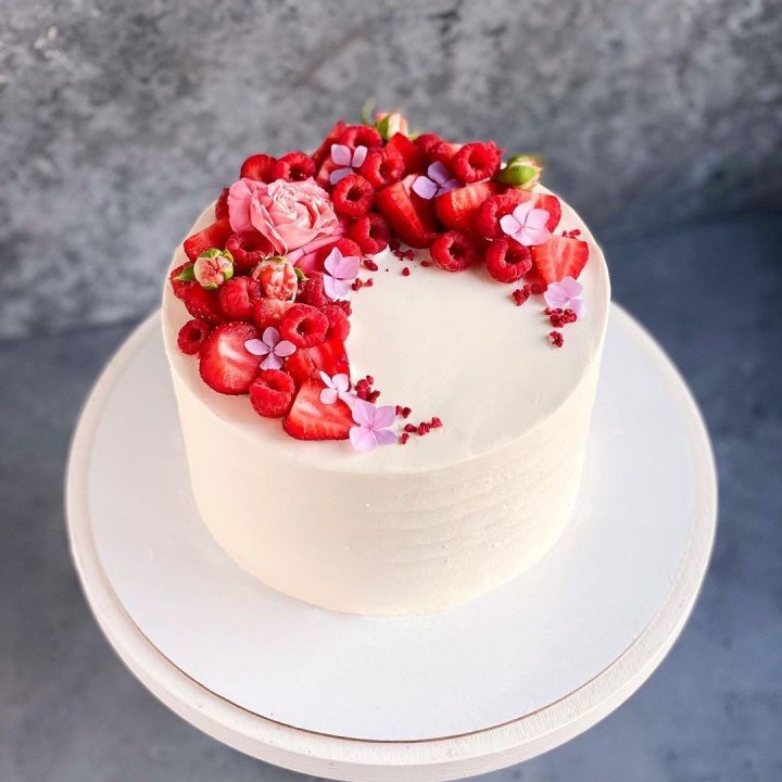 Торт "Малина" в Новокузнецке