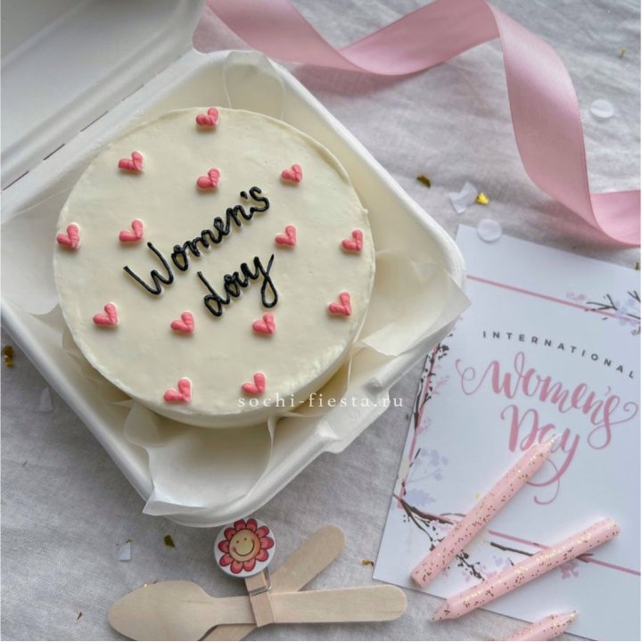 Бенто-торт "Дорогим женщинам"  в Новокузнецке