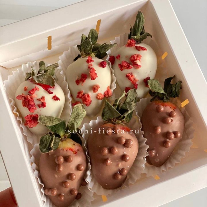 Клубника в шоколаде 6 ягод в Новокузнецке