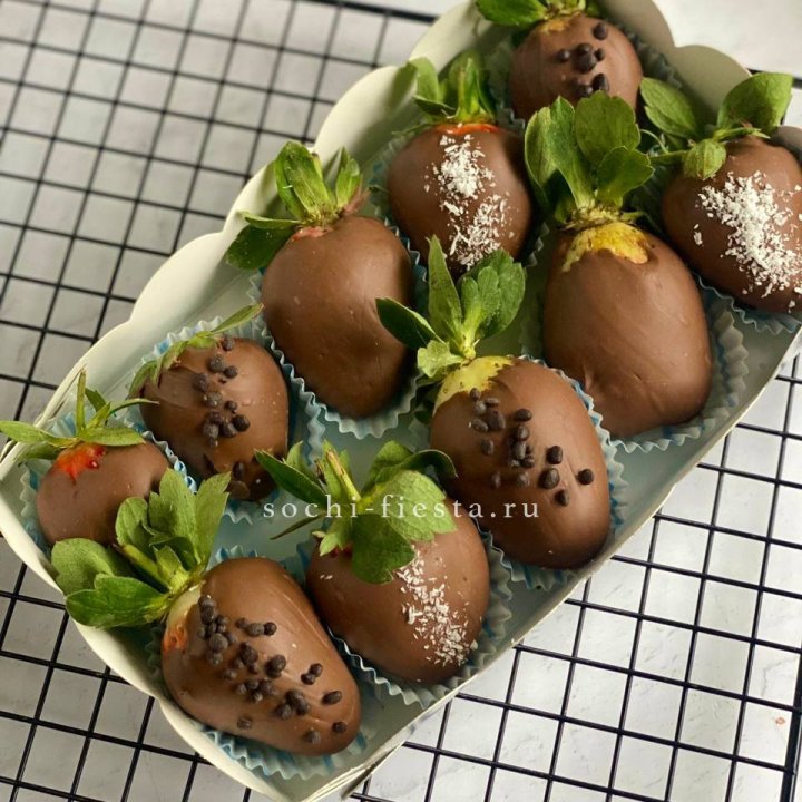 Клубника в шоколаде 10 ягод в Новокузнецке