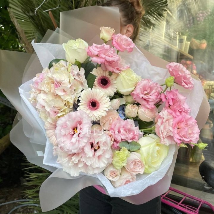 Дизайнерский букет "Лаундж пак" в Новокузнецке