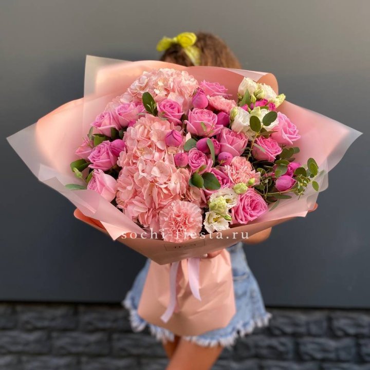 Авторский букет "Восторг" в Новокузнецке