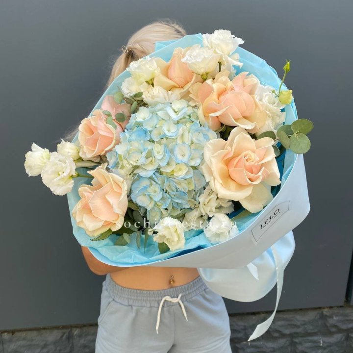 Сборный букет "Голубой закат" в Новокузнецке