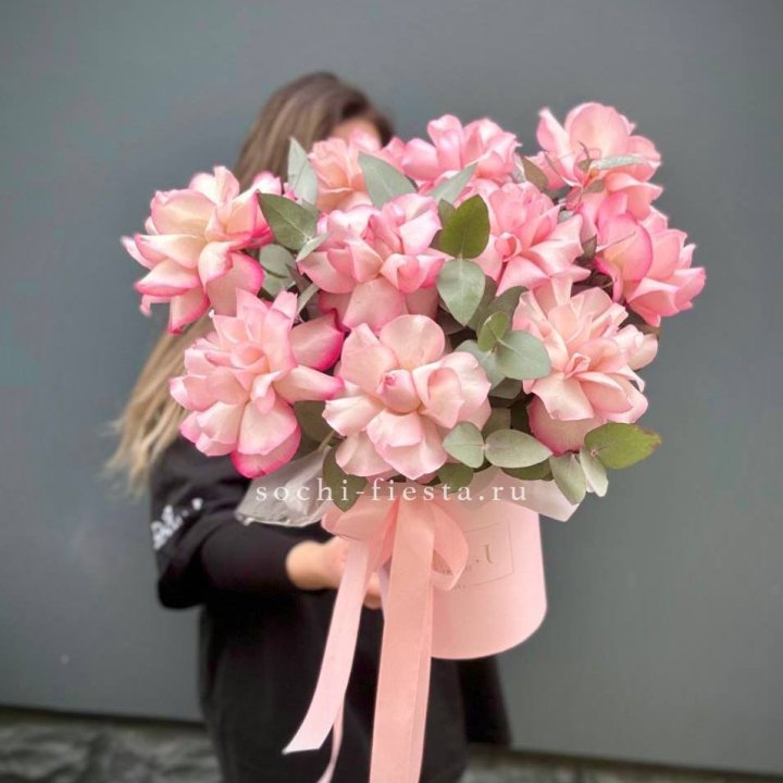 11 Фрунцузских роз "Венди" в Новокузнецке