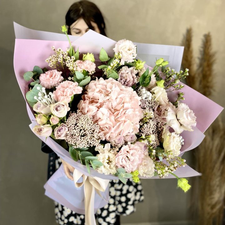 Дизайнерский букет "Трели кримс" в Новокузнецке