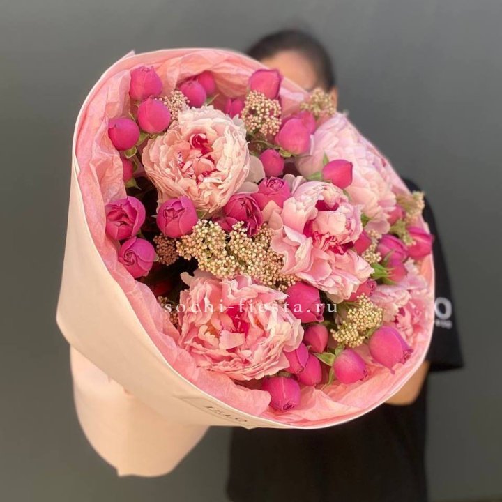  Букет с пионами "Преференс" в Новокузнецке