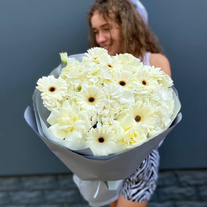  Букет "Вайт люксур" в Новокузнецке