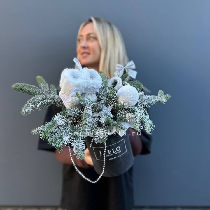 Новогодний бокс "Ботс вайт" в Новокузнецке