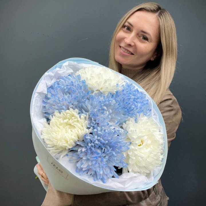 Букет из 7 хризантем  в Новокузнецке