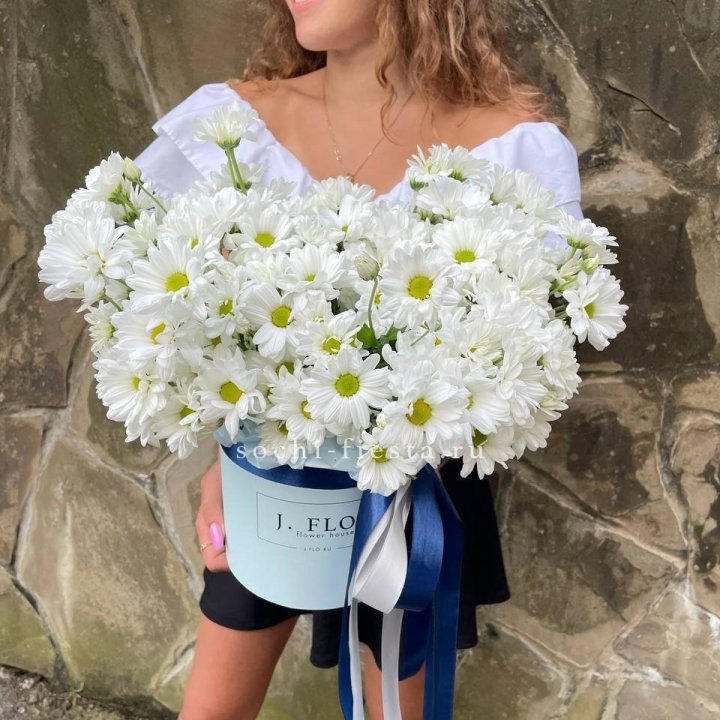 Коробка с хризантемами №2 в Новокузнецке