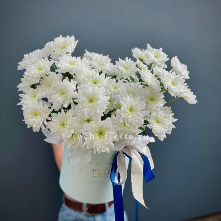 Коробка с хризантемами №3 в Новокузнецке