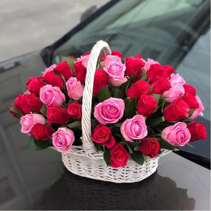 Корзина с розами  в Новокузнецке