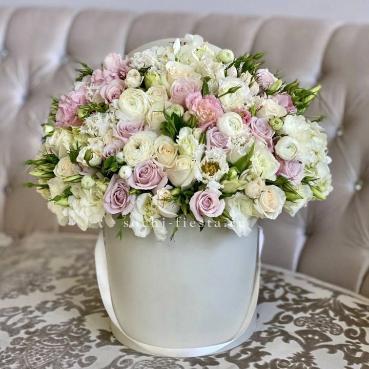 Цветочный бокс "Ловинг" в Новокузнецке