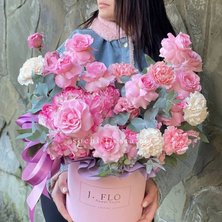 Цветочный бокс "Эсмиральда" в Новокузнецке