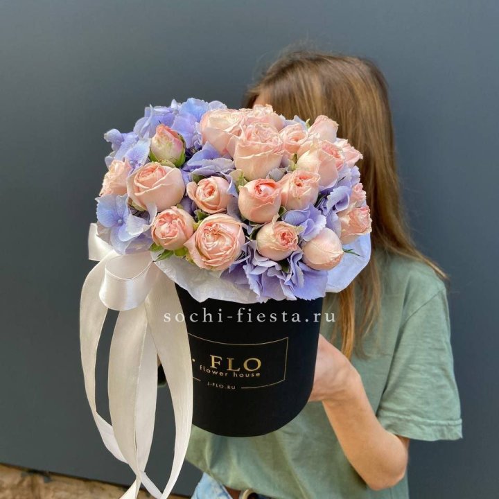 Бокс бомбастик и гортензия в Новокузнецке