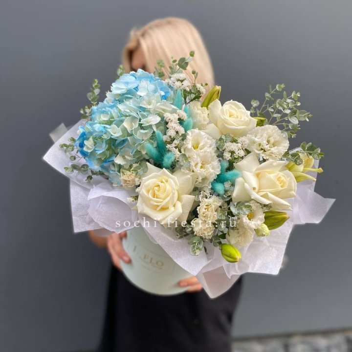 Цилиндр в голубых оттенках №1 в Новокузнецке