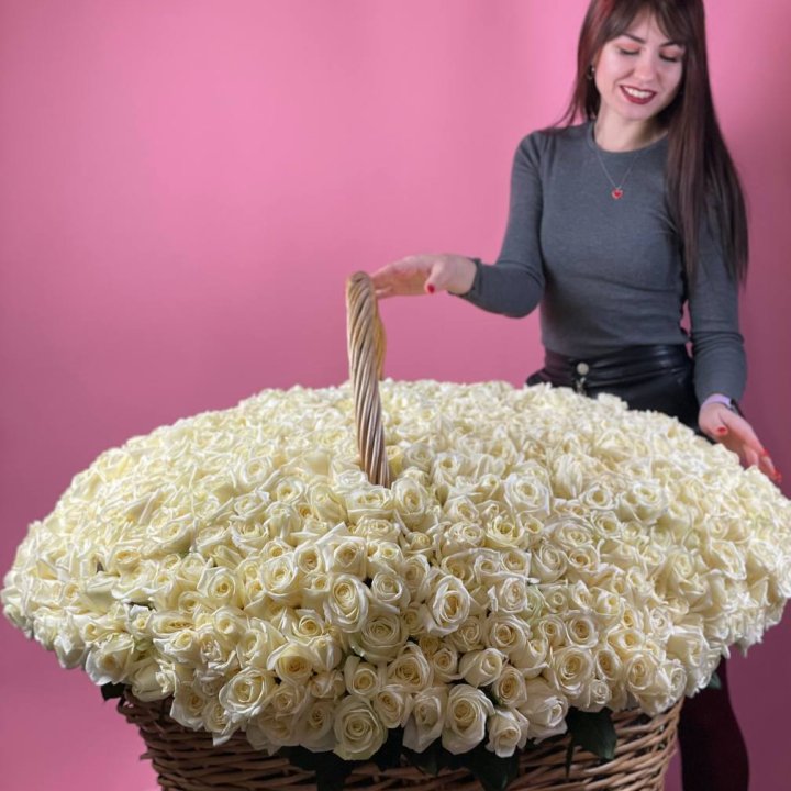 1001 белая роза в Новокузнецке