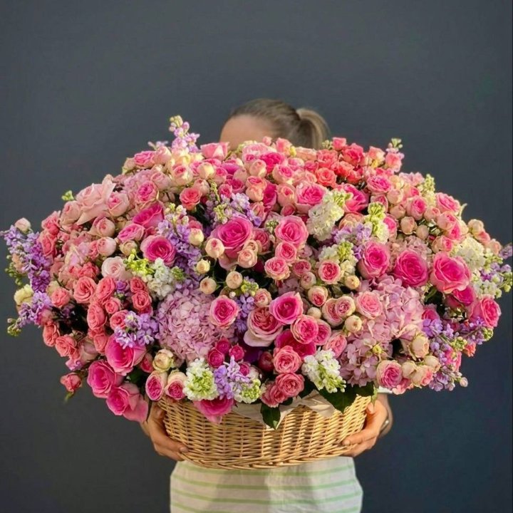 Цветочная корзина гигант №5 в Новокузнецке