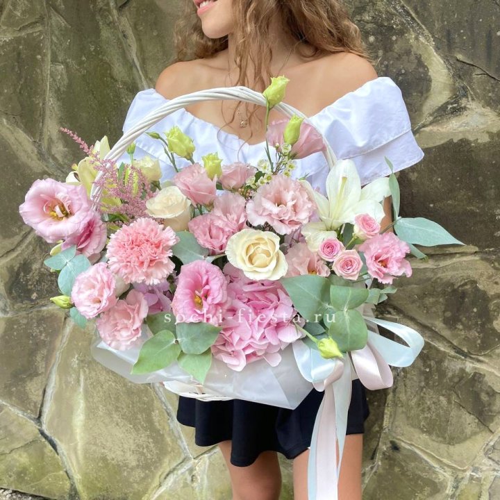 Авторская корзина "Миа" в Новокузнецке