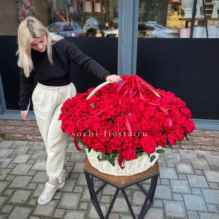 201 французская красная роза в Новокузнецке