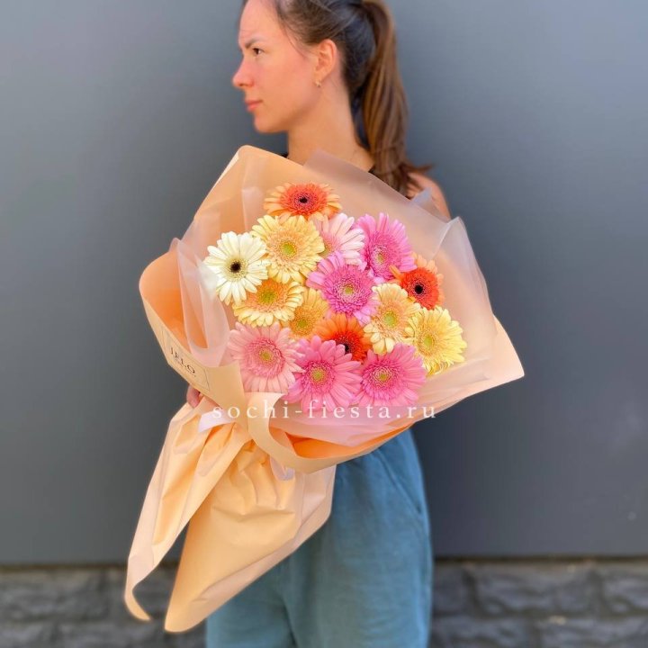Букет разноцветных гербер в Новокузнецке
