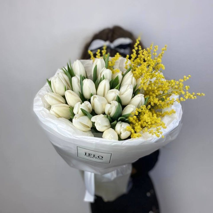 Дуо тюльпан и мимоза в Новокузнецке