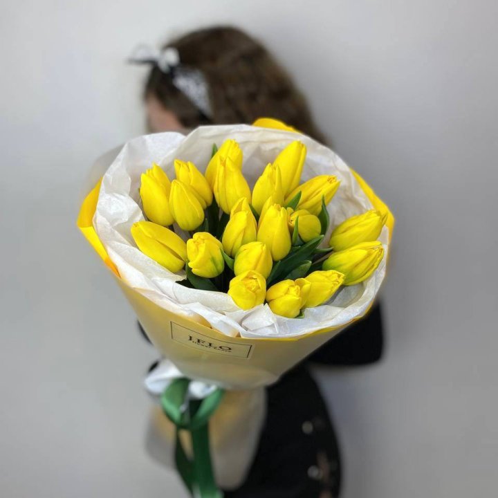  19 жёлтых тюльпанов в Новокузнецке