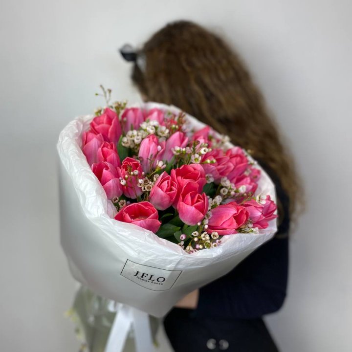 Дуо тюльпаны с хамелациумом в Новокузнецке