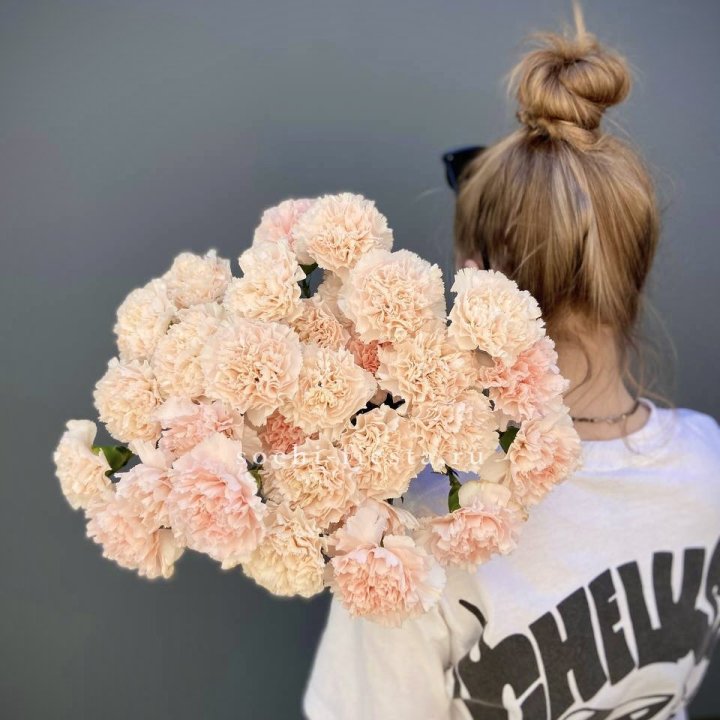 Охапка диантусов  в Новокузнецке