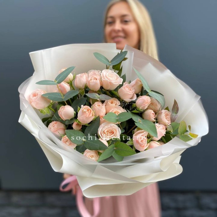 Букет кустовых роз "Фреш" в Новокузнецке