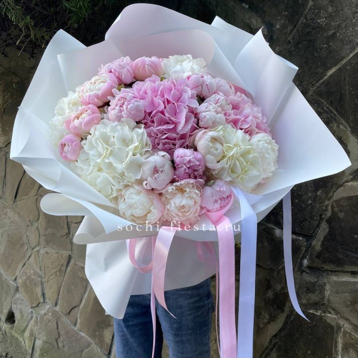 Букет "Пионы и Гортензии" в Новокузнецке
