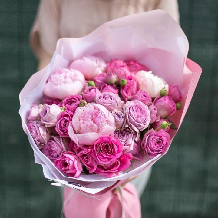 Букет с пионами "Леси" в Новокузнецке