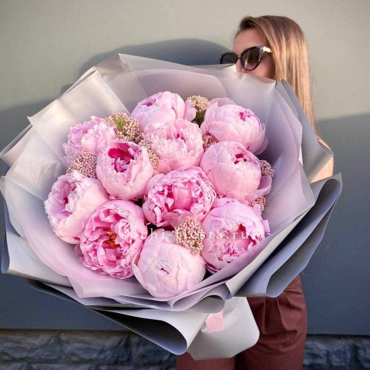 Букет с пионами "Стайл" в Новокузнецке