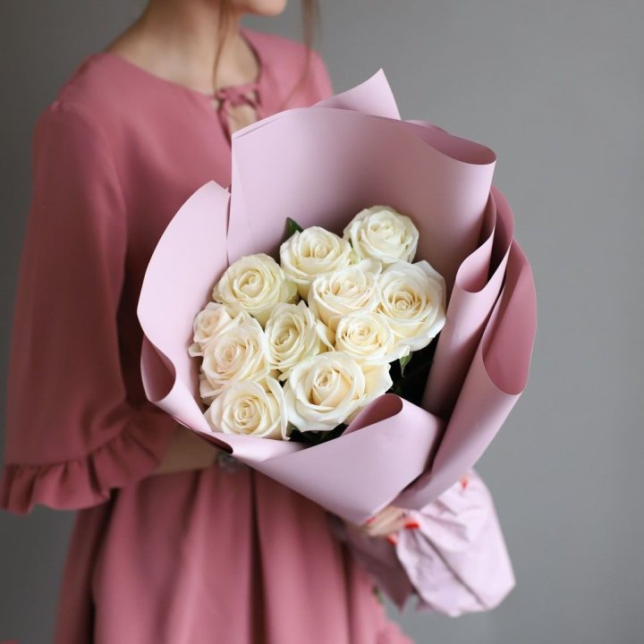 11 белых роз в Новокузнецке