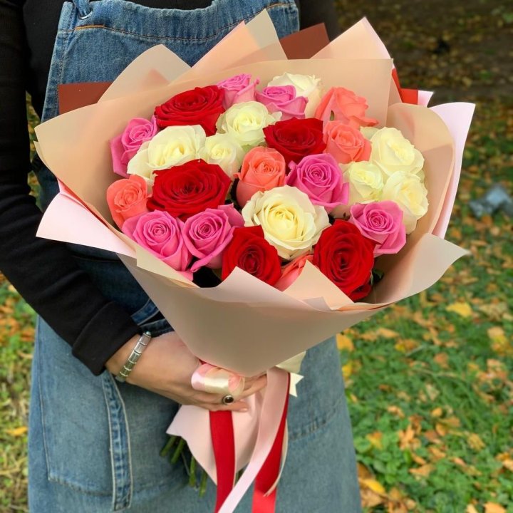 25 роз "Карусель" в Новокузнецке