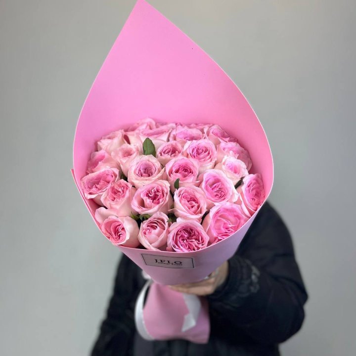 25 нежных роз в Новокузнецке