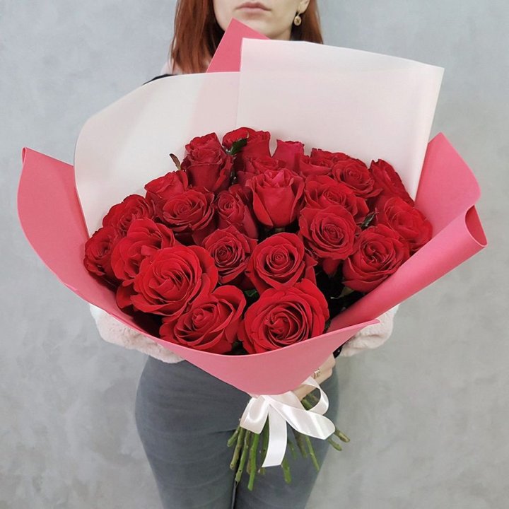 25 Красных роз рози вайт в Новокузнецке
