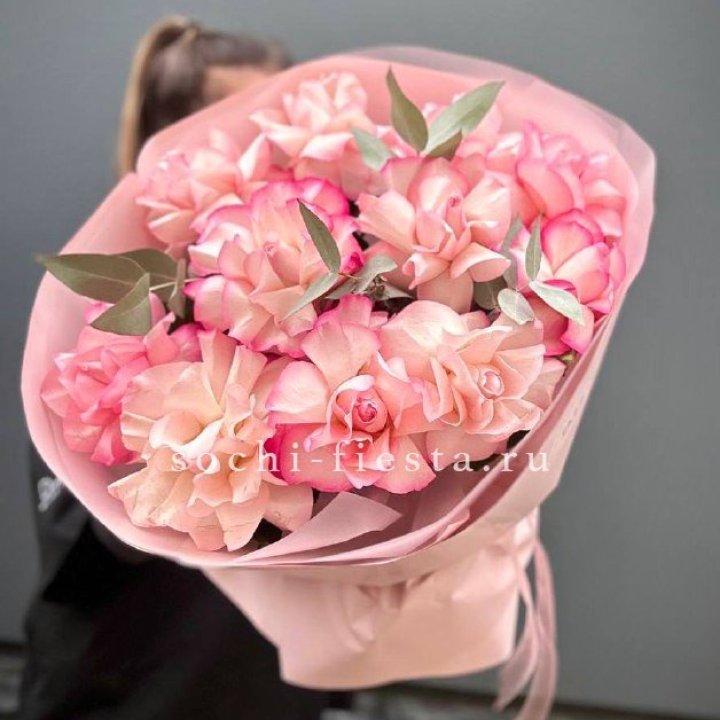 Нежно- розовые французские розы Венди в Новокузнецке