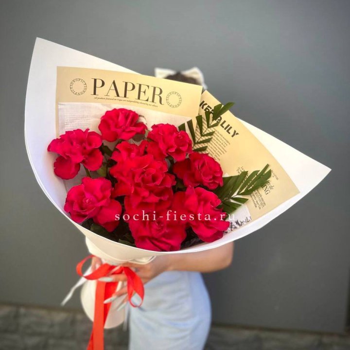 9 Красных французских роз Чико в Новокузнецке