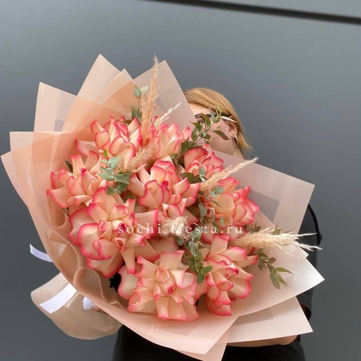 9 Французских роз Джумилия  в Новокузнецке