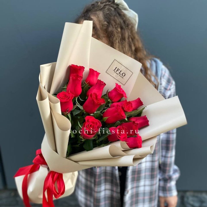 15 красных роз в Новокузнецке